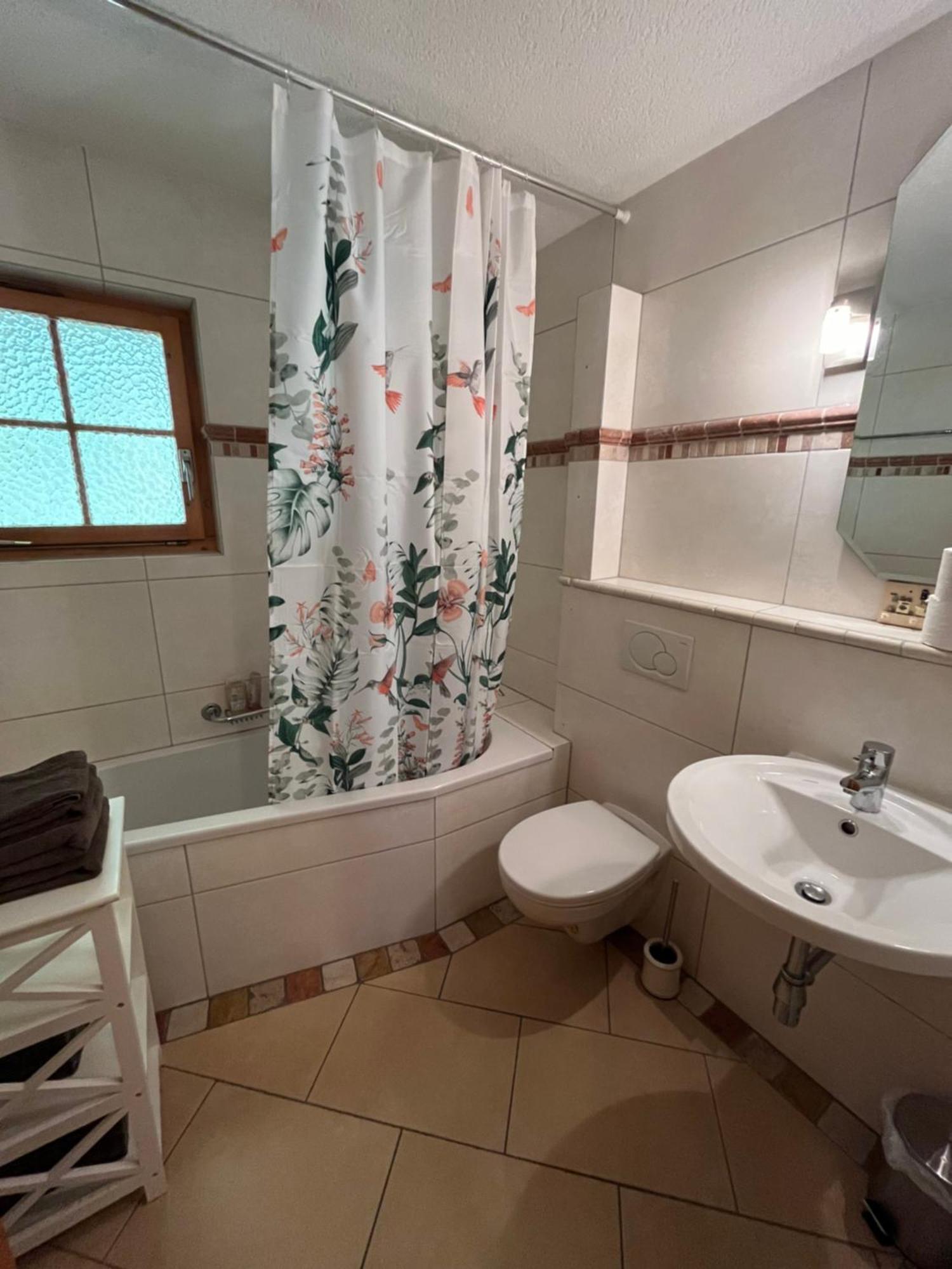 L'Herensarde, Bel Appartement Avec Jardin-Terrasse Et Garage Evolène Kültér fotó